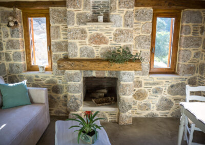 To Spiti Mas - Apartment 3 - Fireplace